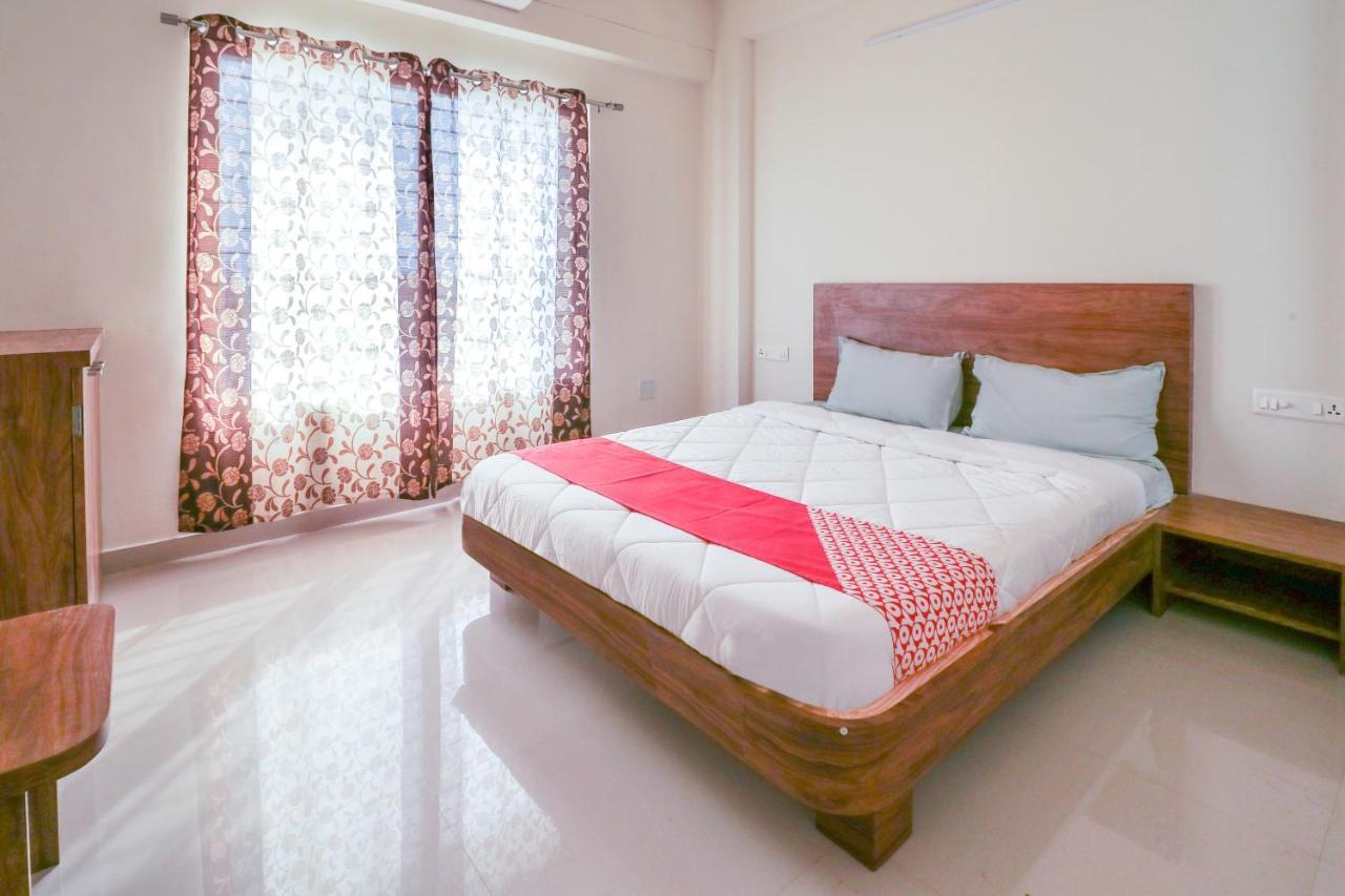 Oyo 63903 Hotel Shree Ram Villa Дварка Экстерьер фото
