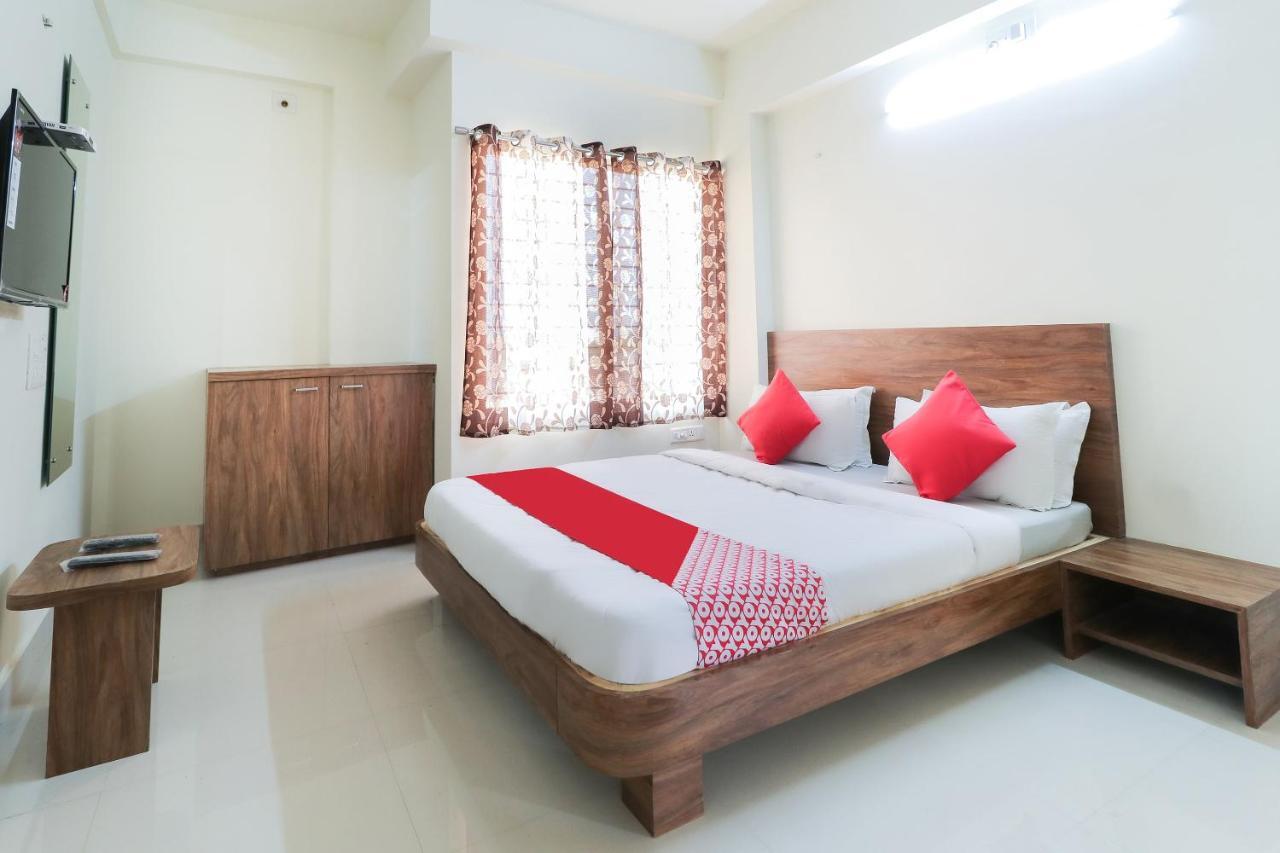 Oyo 63903 Hotel Shree Ram Villa Дварка Экстерьер фото