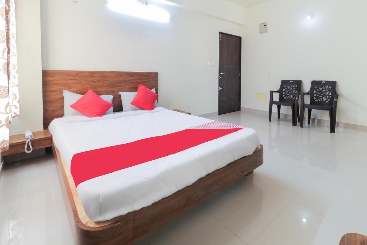 Oyo 63903 Hotel Shree Ram Villa Дварка Экстерьер фото