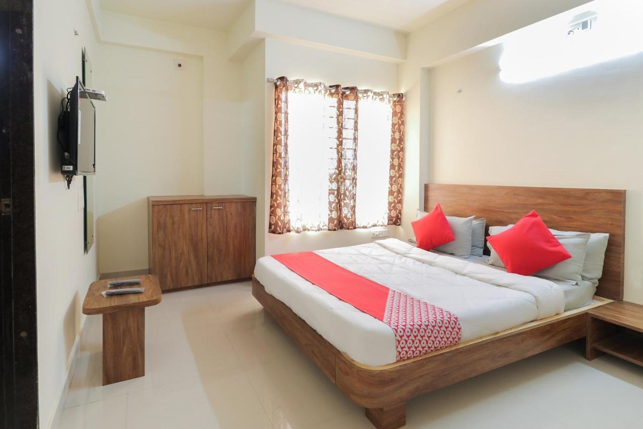 Oyo 63903 Hotel Shree Ram Villa Дварка Экстерьер фото